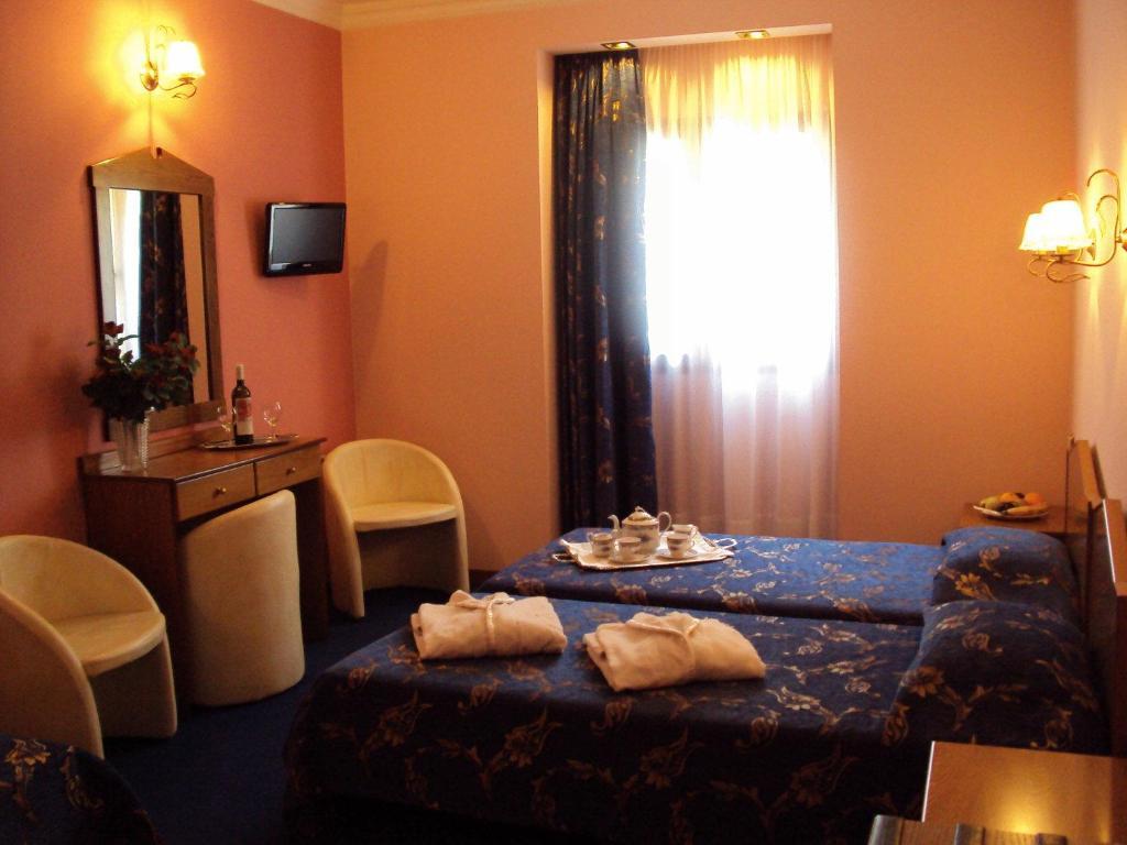 Astoria Hotel Traditional Komotini Cameră foto