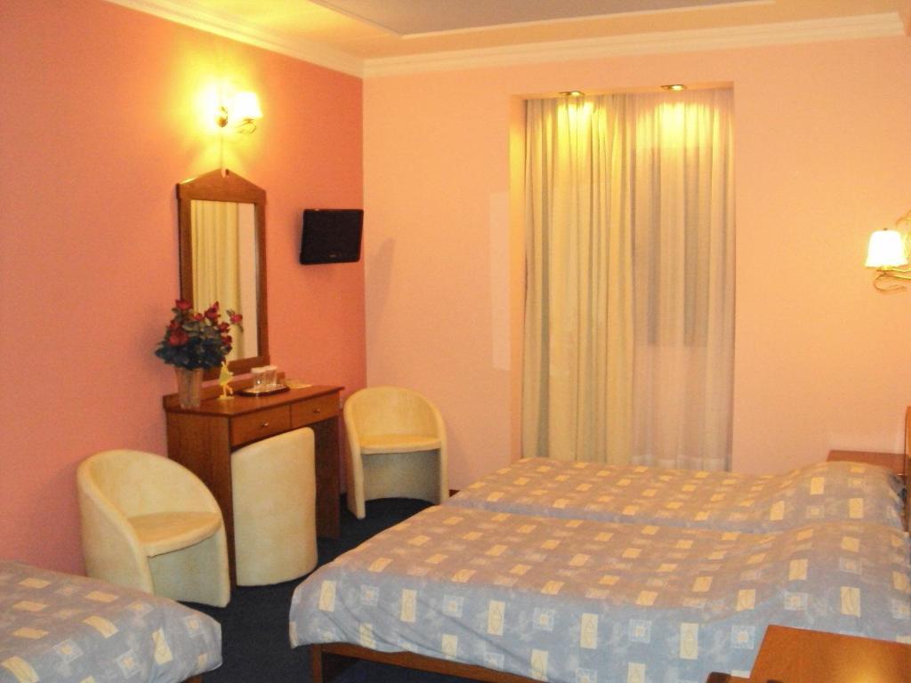 Astoria Hotel Traditional Komotini Cameră foto